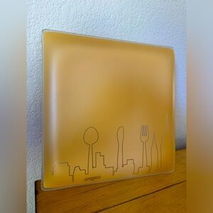 NWT New York City Harvest Plates with Purpose